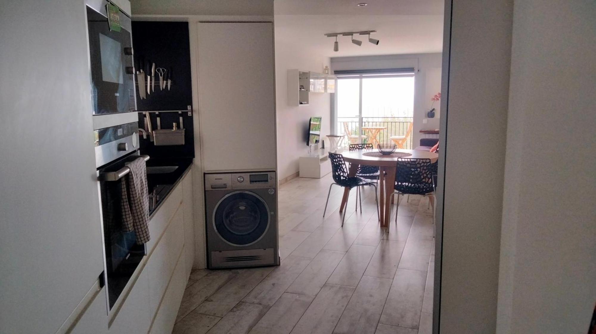 Beachfront Apartment With Private Parking Sant Pol De Mar Esterno foto